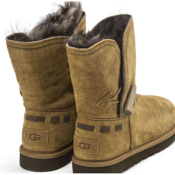 Ugg Women's W Meadow, Chestnut,6 M US GUC - Picture 5 of 14